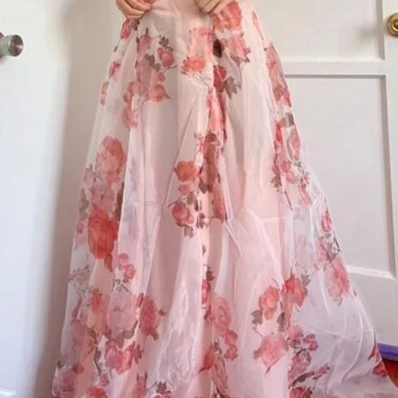 One Shoulder Knot Side Floral Dress - Picture 12 of 12